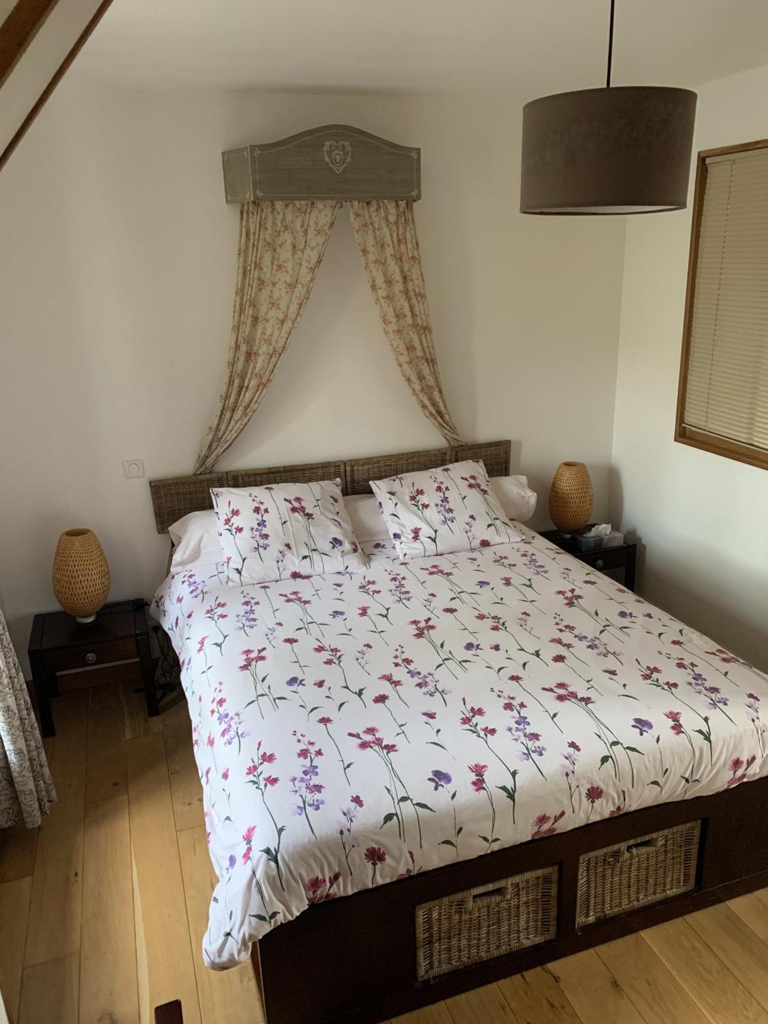 Le Clos Des Tilleuls D Day Home, Chambres D'Hotes, Suite Avec Sauna Privatif, Suite Avec Balneotherapie Privative, En Supplement Option Spa Bain A Remous La Vendelee Luaran gambar