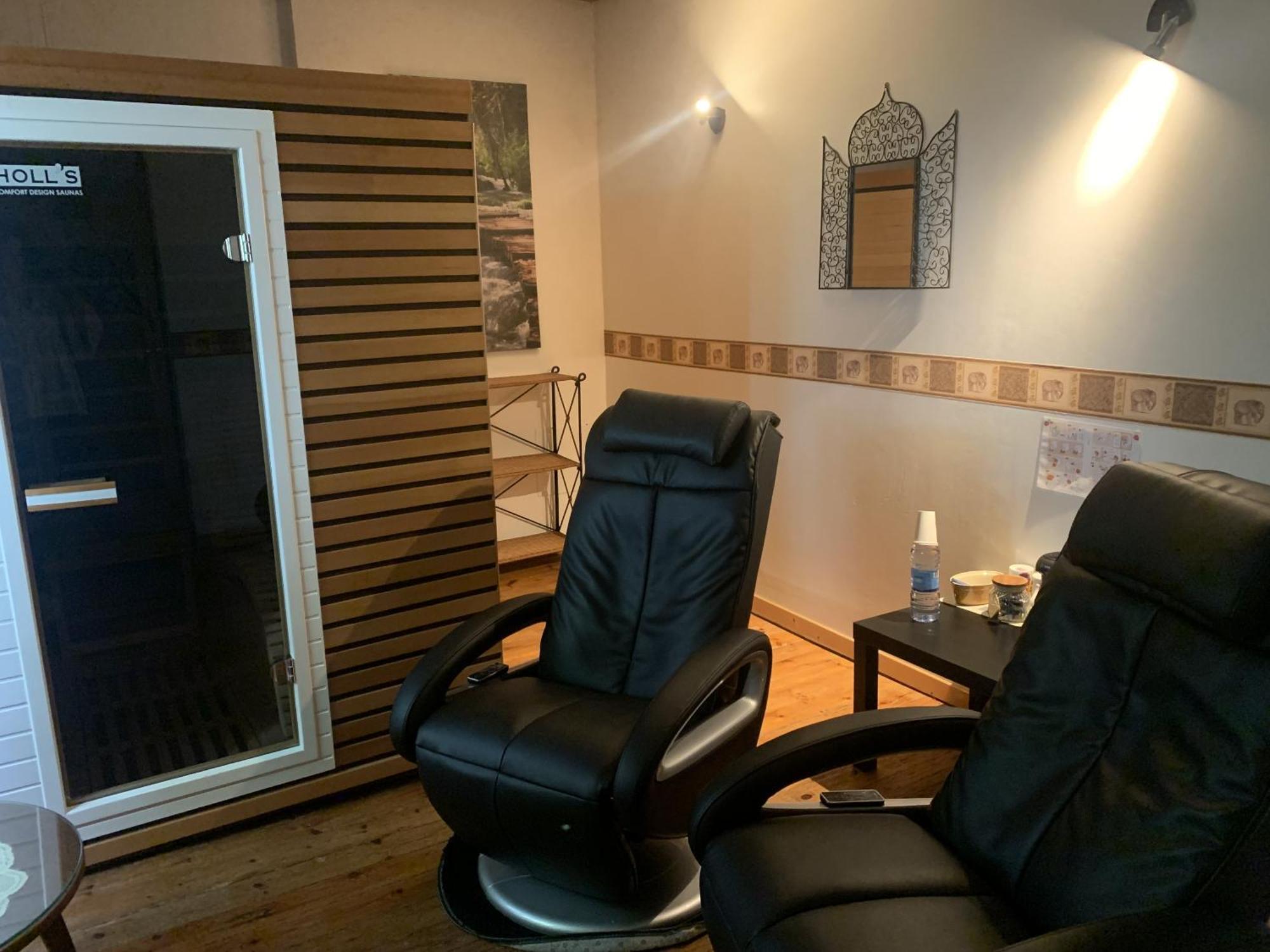 Le Clos Des Tilleuls D Day Home, Chambres D'Hotes, Suite Avec Sauna Privatif, Suite Avec Balneotherapie Privative, En Supplement Option Spa Bain A Remous La Vendelee Bilik gambar